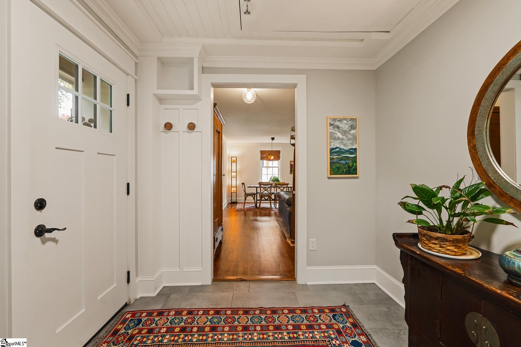 329 Ridgecrest Drive Greenville, SC 29609 - Photo 4 of 37 Gallery Image 4