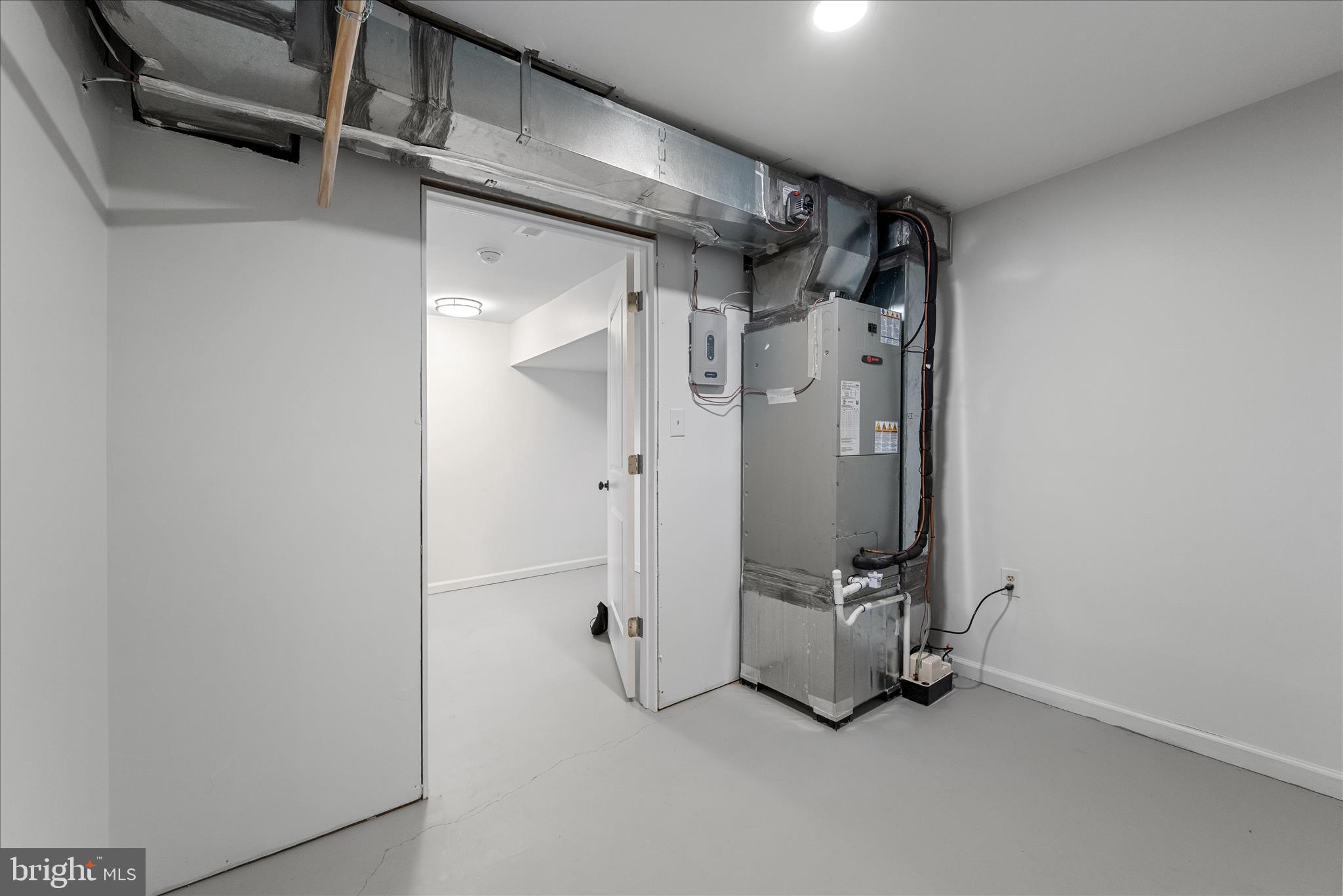 136 Scott Street Front Royal, VA 22630 - Photo 32 of 40 Utility Room HVAC 2 years young!