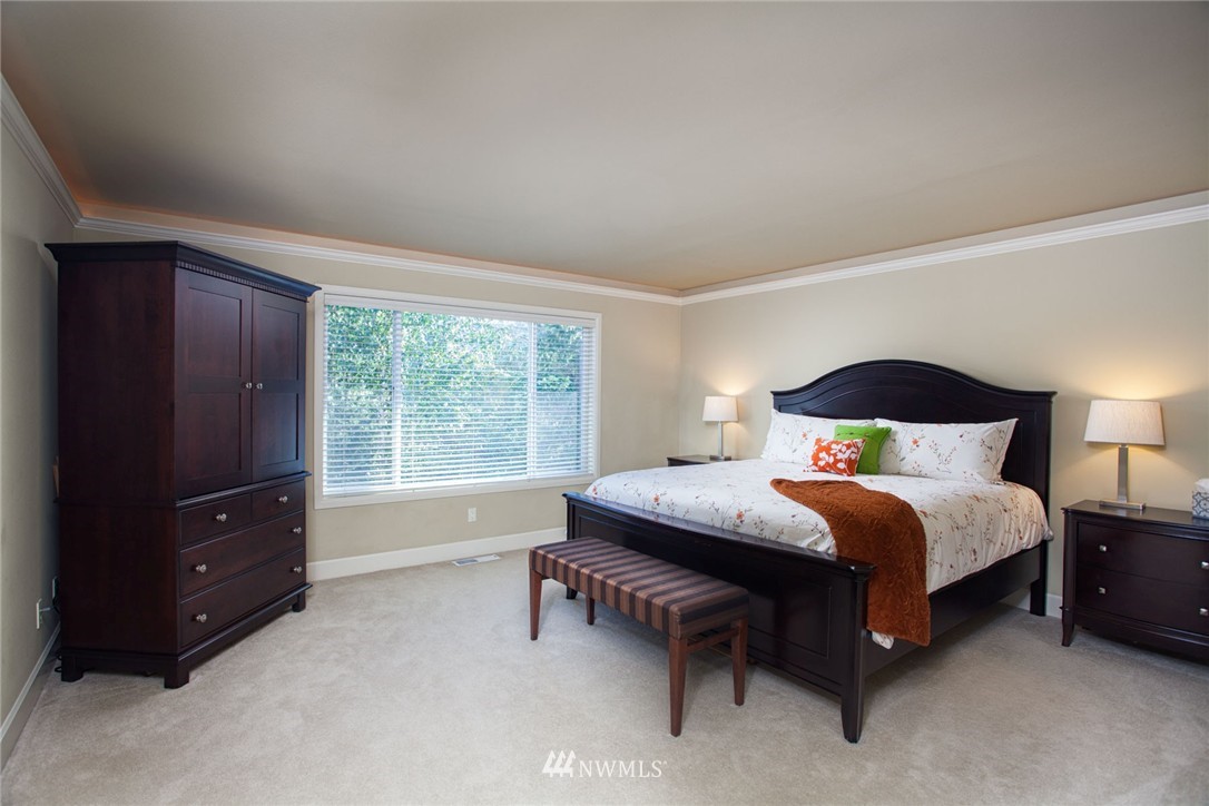 5415 Northeast 17th Street Renton, WA 98059 - Photo 12 of 25 Gallery Image 12