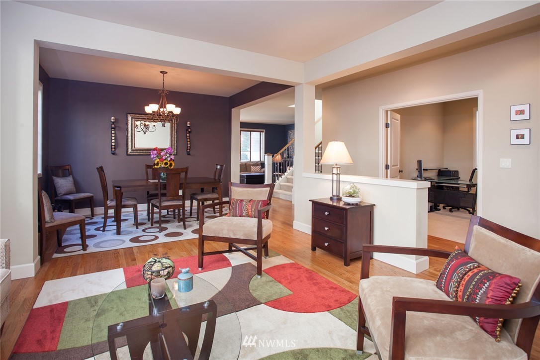 5415 Northeast 17th Street Renton, WA 98059 - Photo 3 of 25 Gallery Image 3