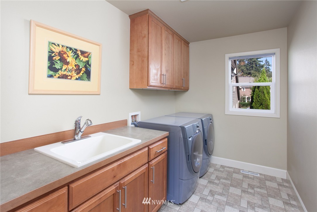5415 Northeast 17th Street Renton, WA 98059 - Photo 21 of 25 Gallery Image 21