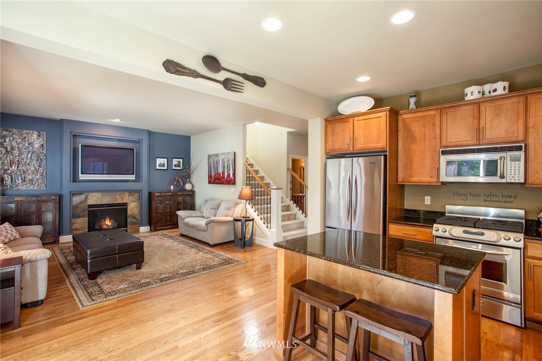 5415 Northeast 17th Street Renton, WA 98059 - Photo 7 of 25 Gallery Image 7