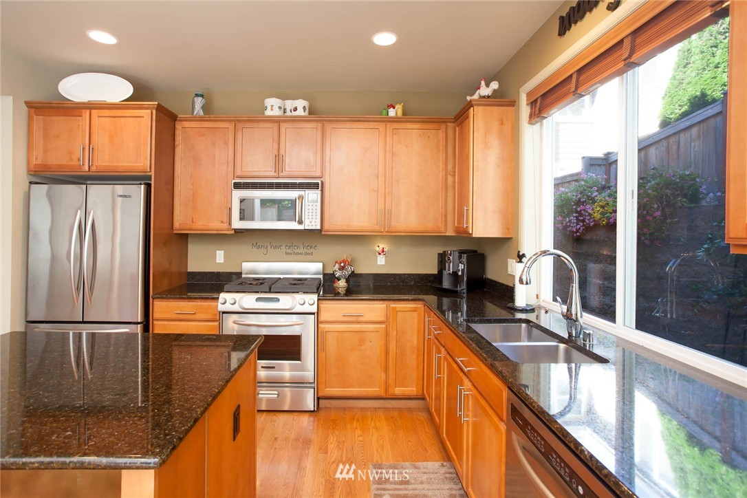 5415 Northeast 17th Street Renton, WA 98059 - Photo 9 of 25 Gallery Image 9