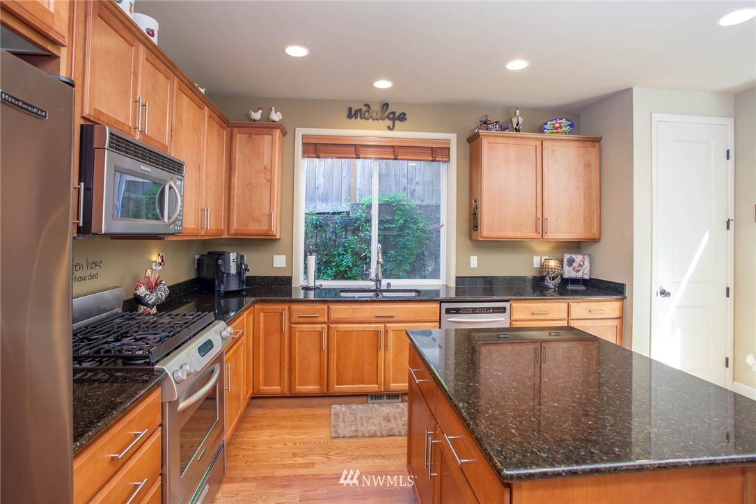 5415 Northeast 17th Street Renton, WA 98059 - Photo 10 of 25 Gallery Image 10