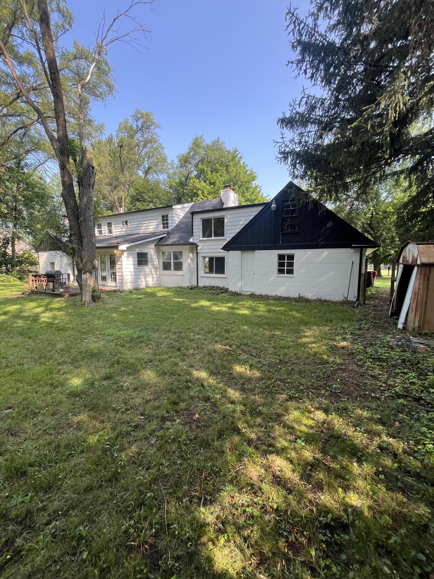 19569 Midway Road Southfield, MI 48075 - Photo 11 of 53 IMG_8128