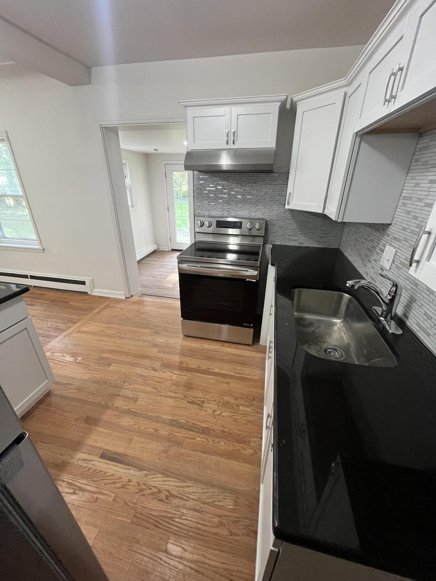 19569 Midway Road Southfield, MI 48075 - Photo 21 of 53 IMG_8138