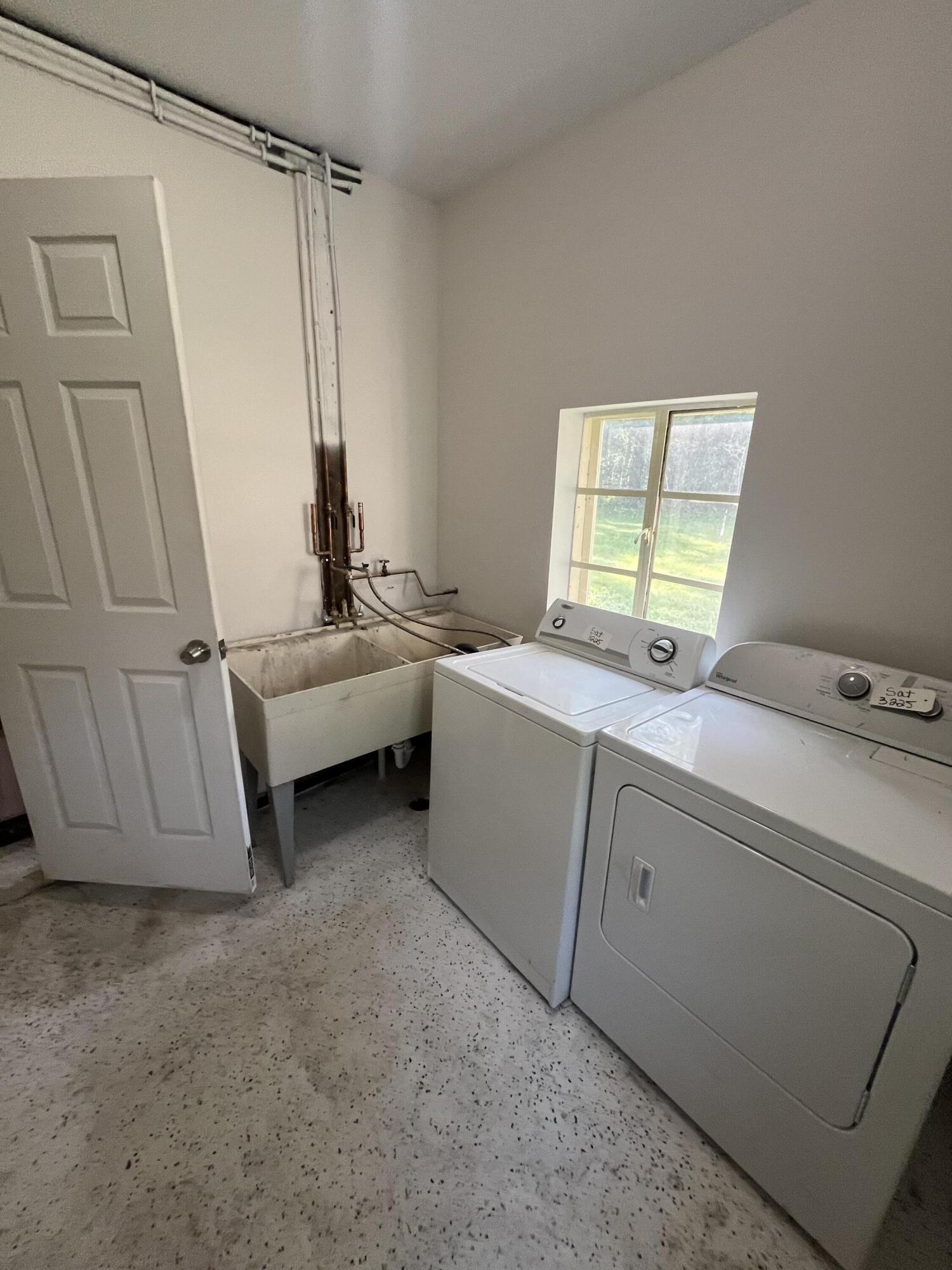 19569 Midway Road Southfield, MI 48075 - Photo 27 of 53 IMG_8144