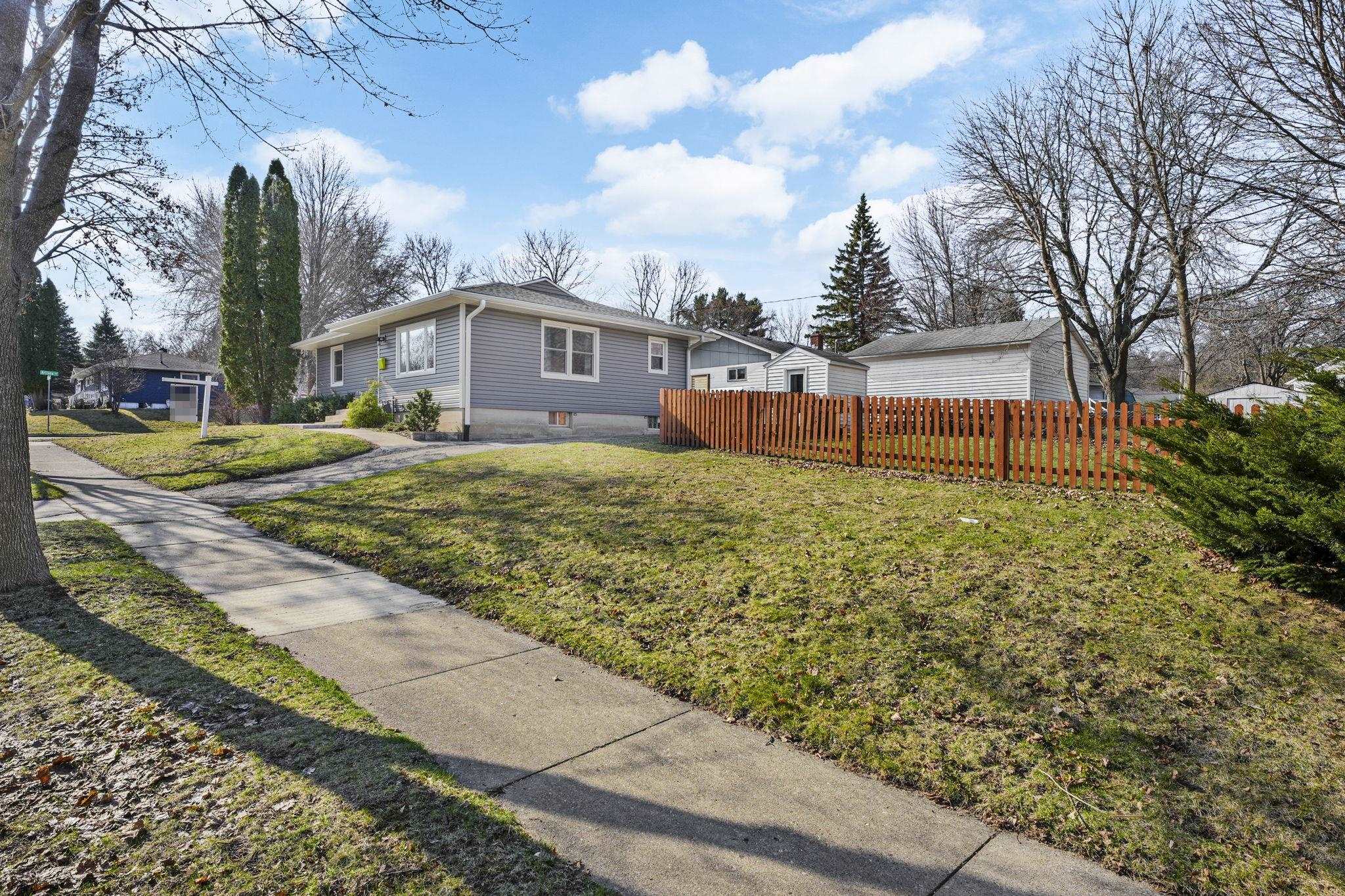 1517 Arizona Pass Madison, WI 53704 - Photo 35 of 37