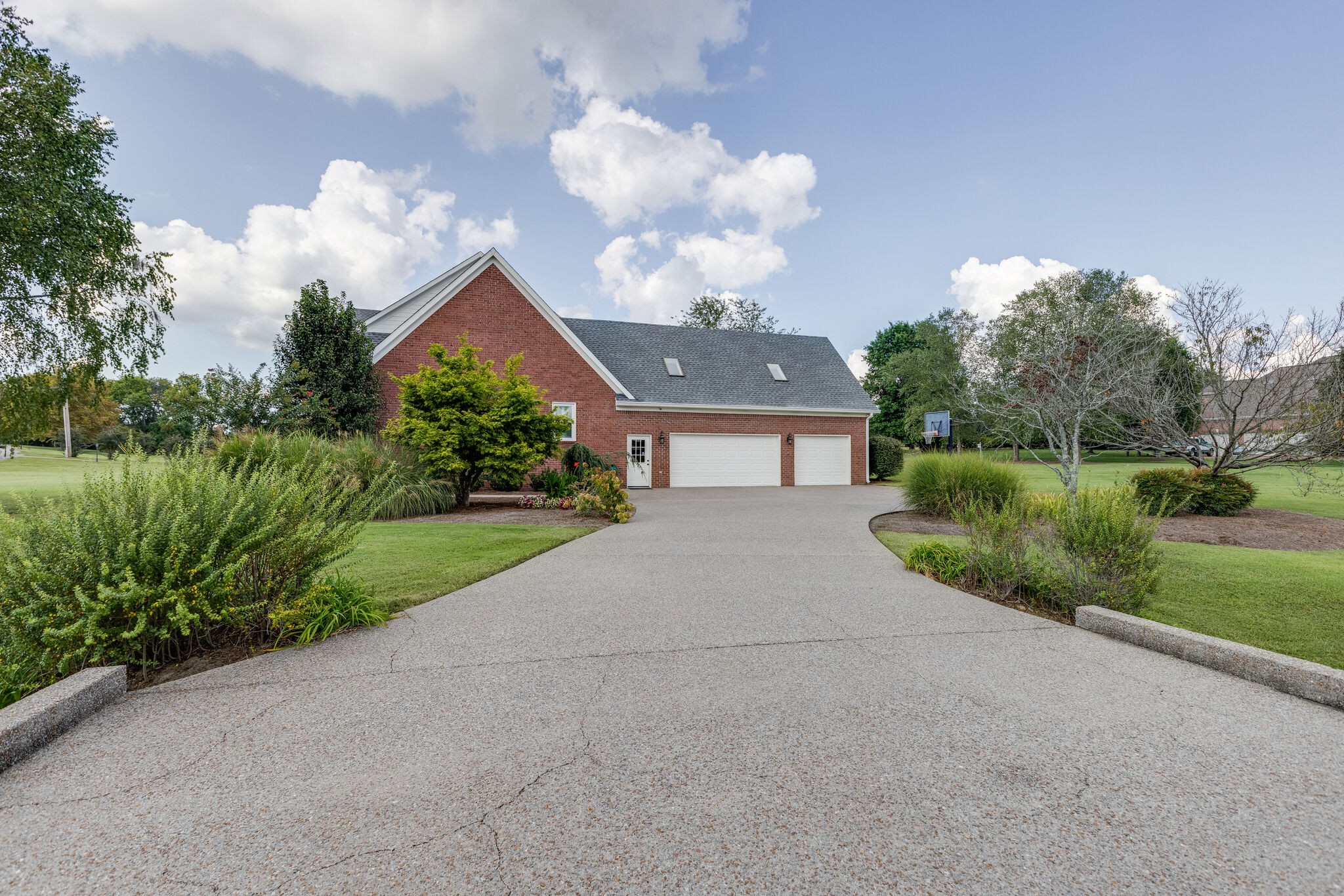 200 Eiderdown Drive Franklin, TN 37064 - Photo 43 of 45 a front view of a house with garden