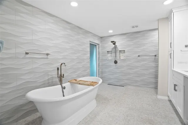 $2,190,900 | 5791 Westshore Drive, New Port Richey, FL 34652