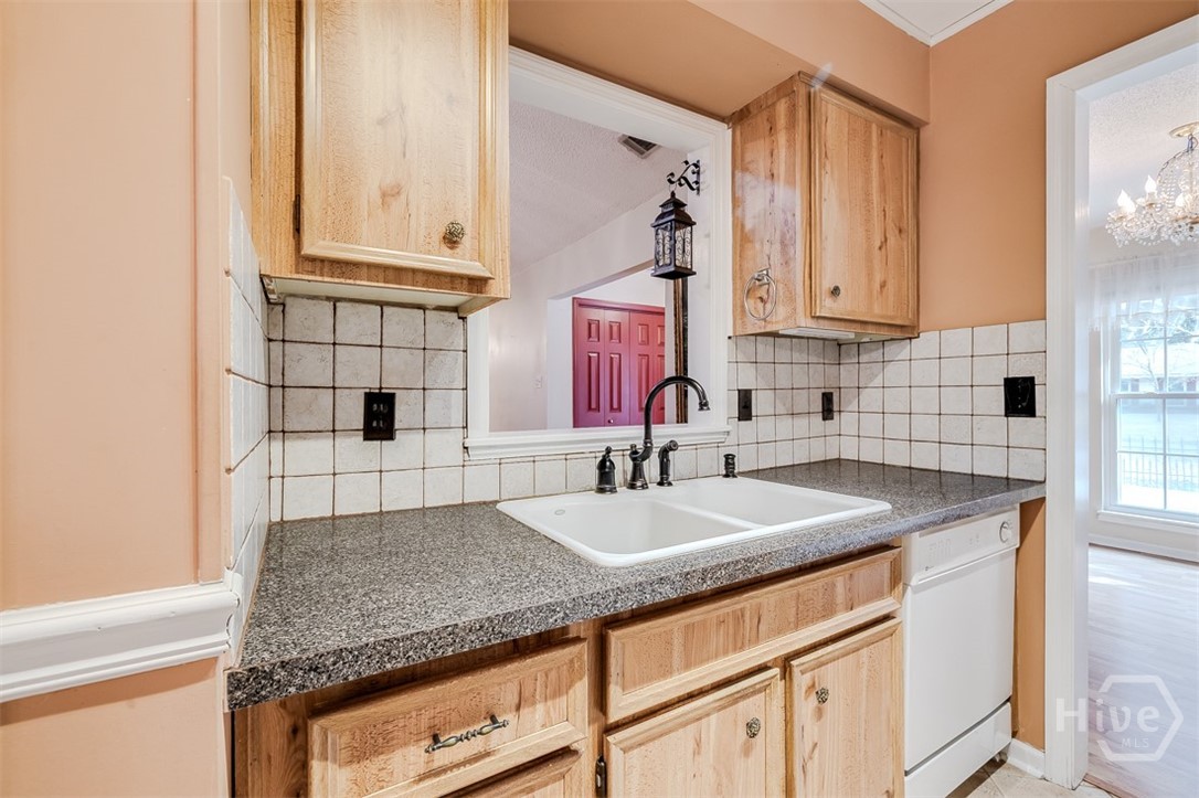 2 Ole Oak Road Savannah, GA 31410 - Photo 14 of 43 Gallery Image 14