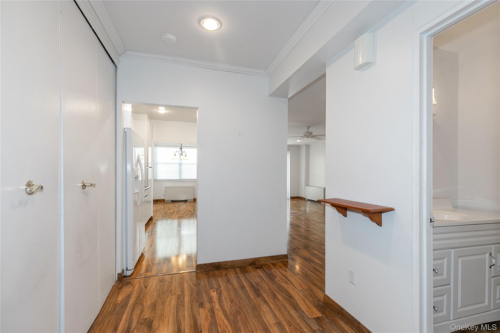 1 Kensington Gate, Unit 302 Great Neck, NY 11021 - Photo 13 of 30 wooden floor in a gallery