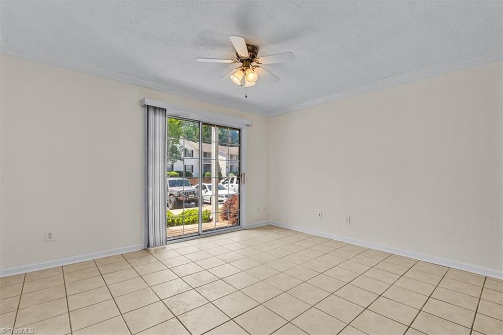 5643 Hornaday Road, Unit D Greensboro, NC 27409 - Photo 6 of 27 Gallery Image 6