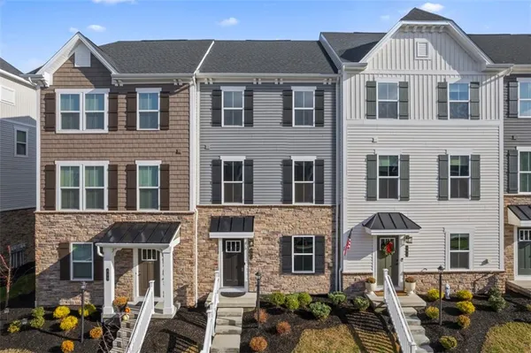 $354,900 | 491 Nolan Circle, Cranberry Township, PA 16066