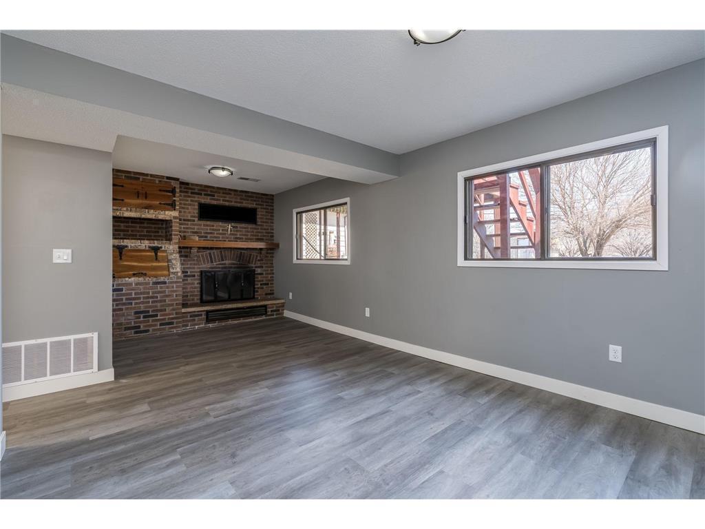 1105 South Valley Street New Ulm, MN 56073 - Photo 16 of 21