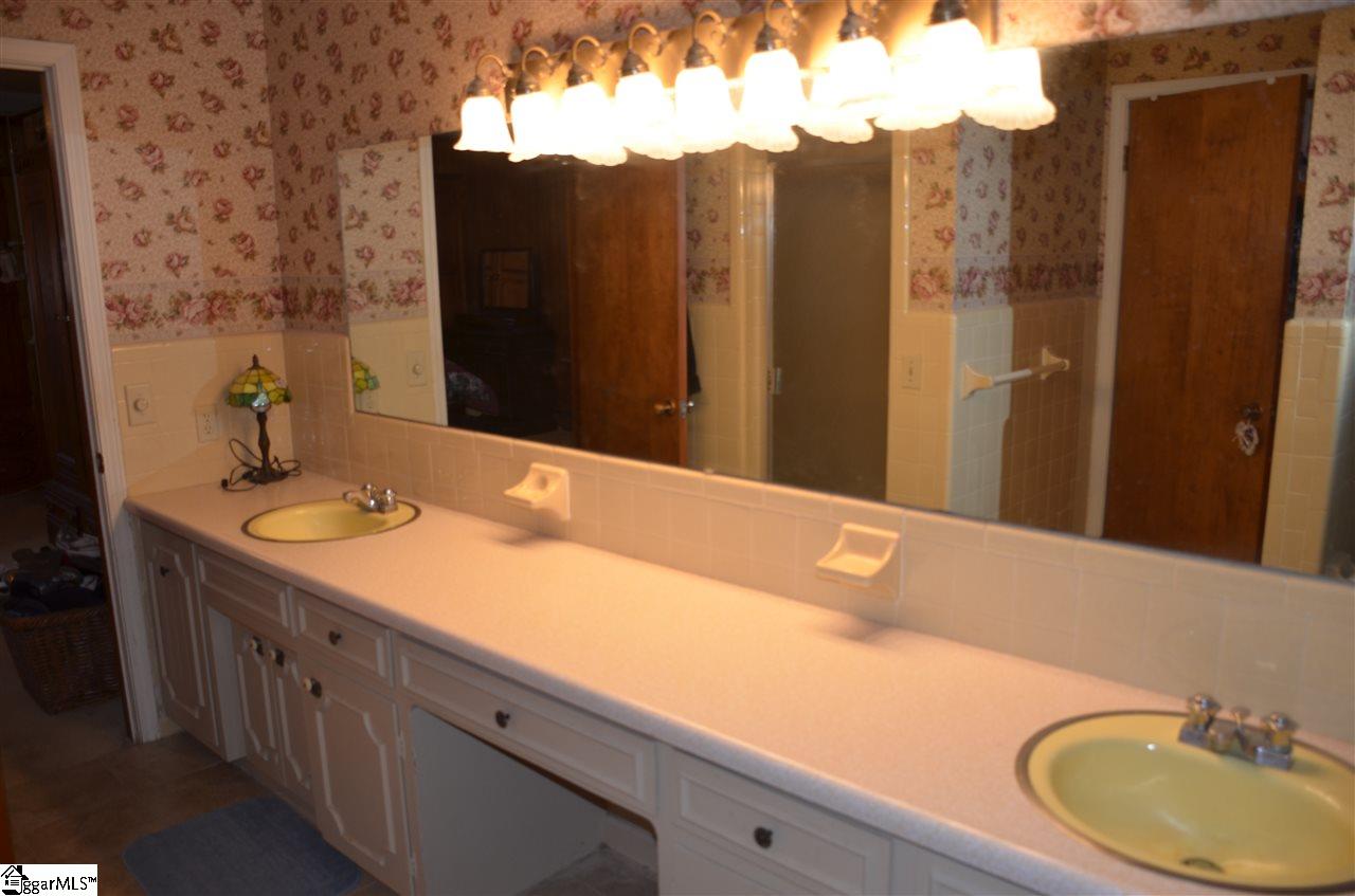 303 Chick Springs Road Greer, SC 29650 - Photo 24 of 35 Gallery Image 24