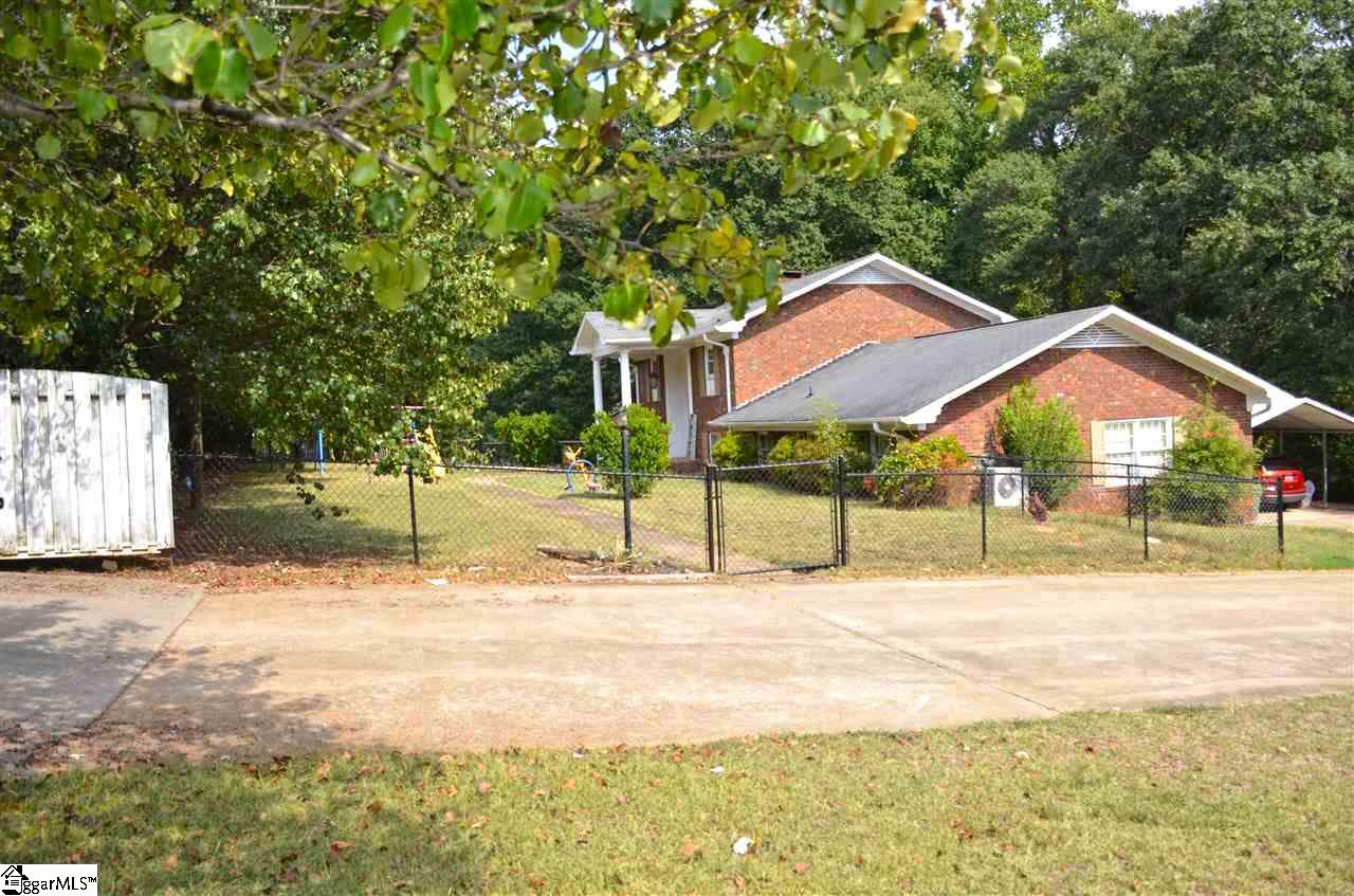 303 Chick Springs Road Greer, SC 29650 - Photo 4 of 35 Gallery Image 4
