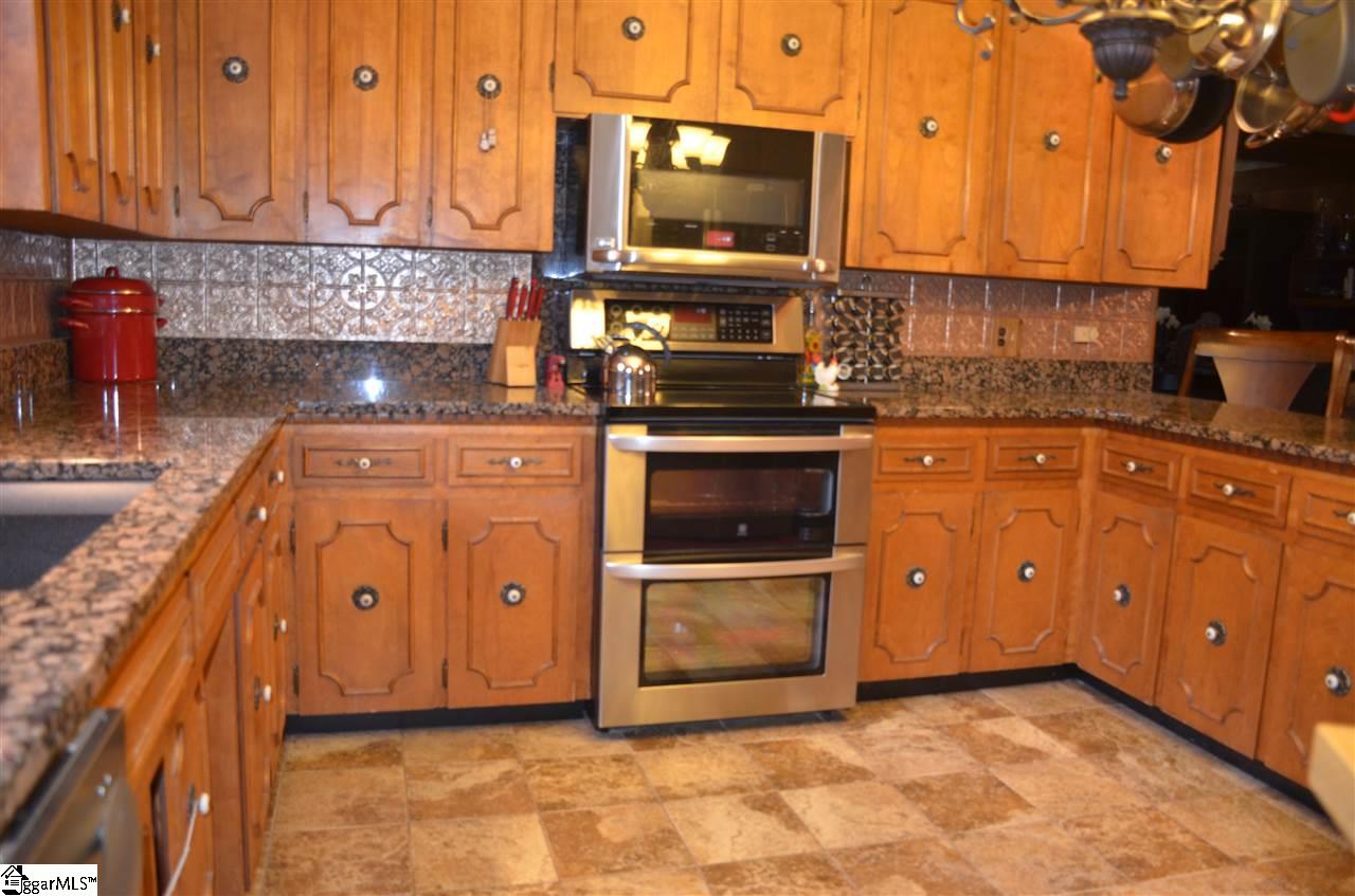 303 Chick Springs Road Greer, SC 29650 - Photo 7 of 35 Gallery Image 7