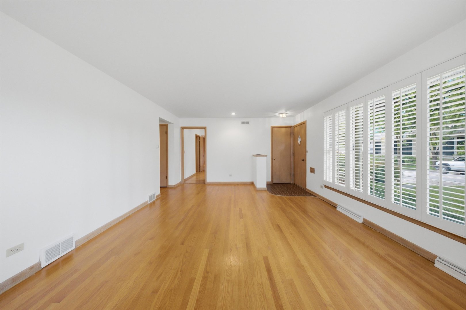 2912 Old Glenview Road Wilmette, IL 60091 - Photo 4 of 44