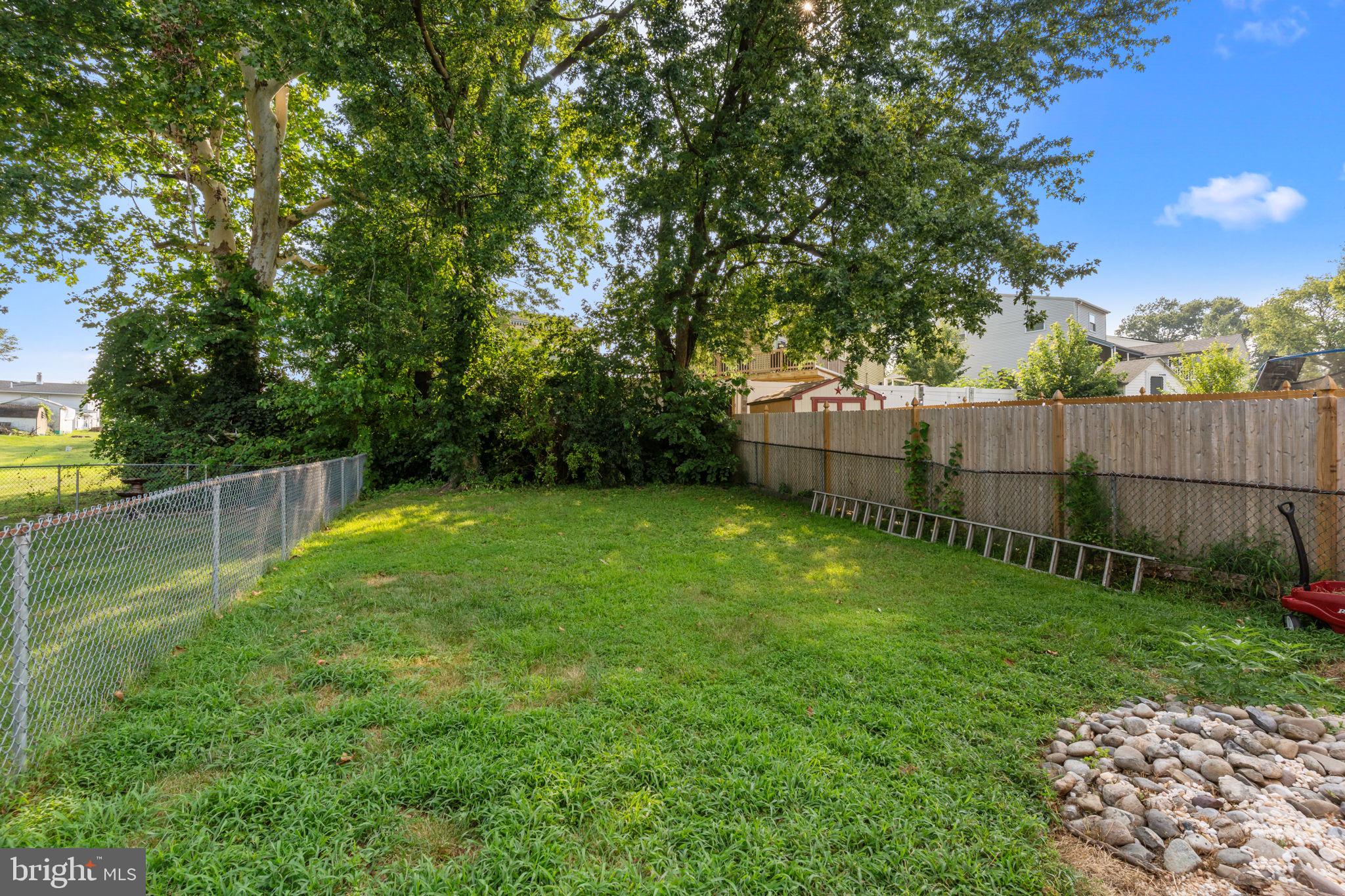 3318 Chesterfield Road Philadelphia, PA 19114 - Photo 28 of 30 Backyard