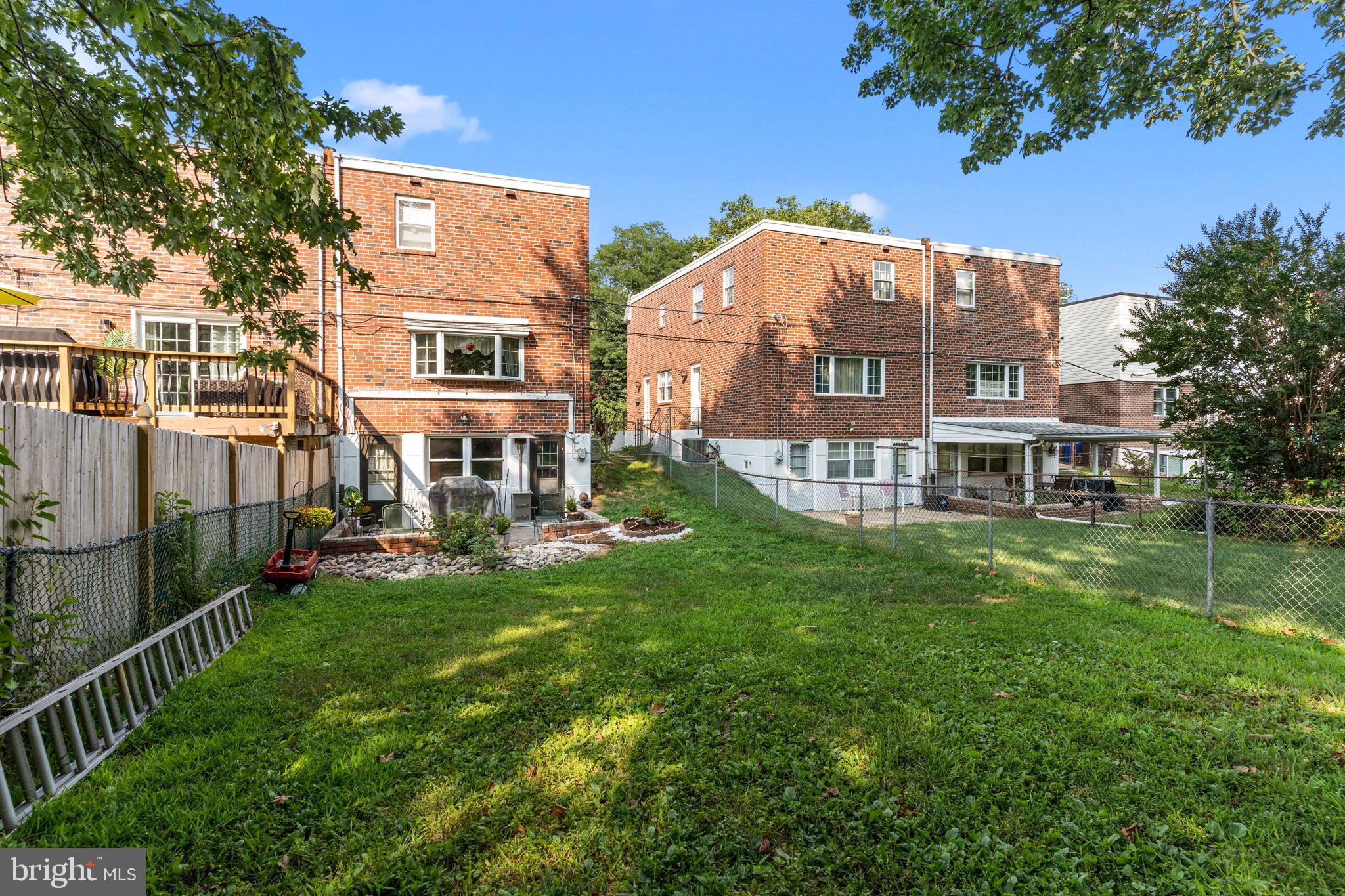 3318 Chesterfield Road Philadelphia, PA 19114 - Photo 29 of 30 Backyard