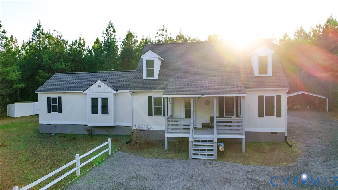 19001 Old Stage Road Dinwiddie, VA 23841 - Photo 5 of 84 a view of a house with a yard