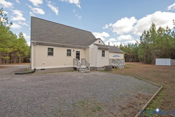 $479,500 | 19001 Old Stage Road, Dinwiddie, VA 23841