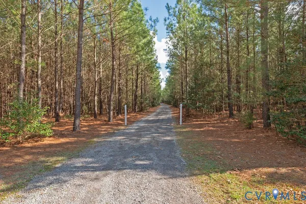 $479,500 | 19001 Old Stage Road, Dinwiddie, VA 23841