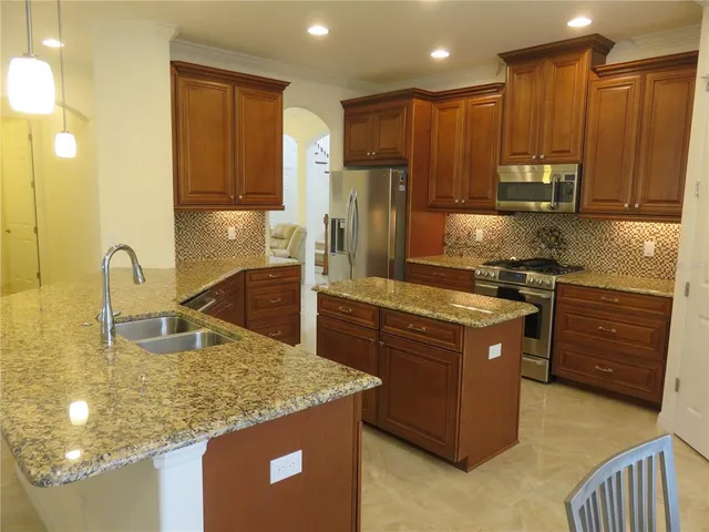 $3,000 | 8811 Citrus Palm Drive, Tampa, FL 33626