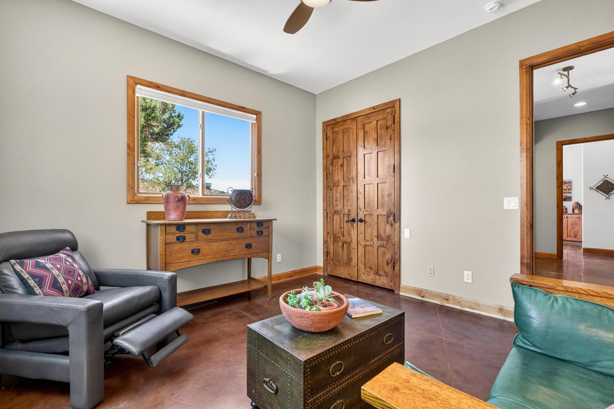 2907 Zuni Circle Springdale, UT 84767 - Photo 27 of 99 "Protected Views. End-of-Cul-de-Sac Privacy. Minutes from Zion NP."