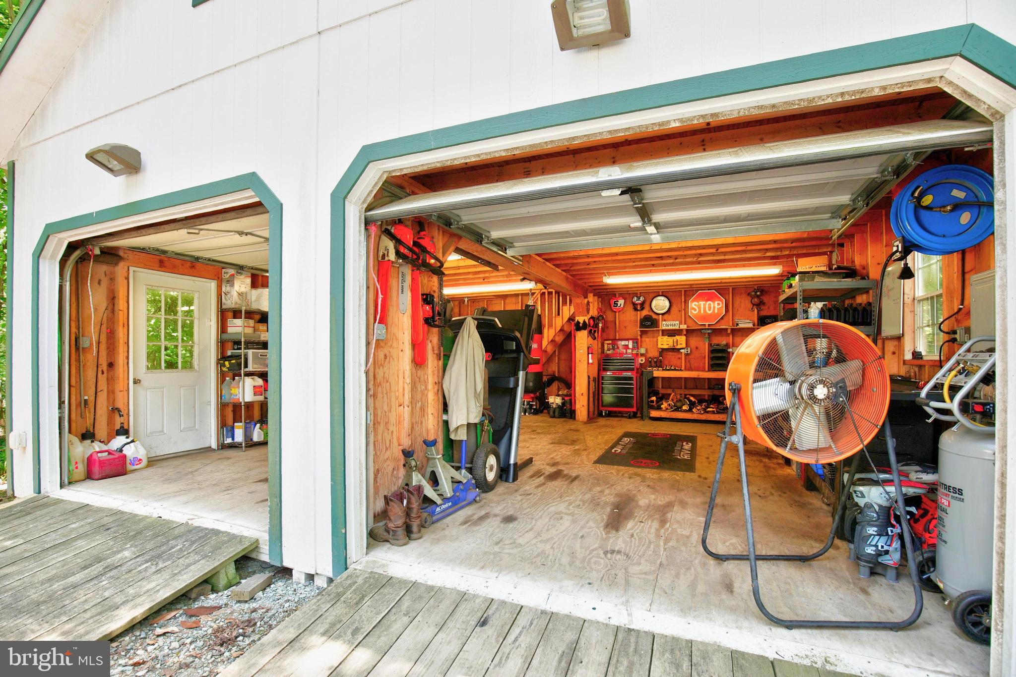 11450 Edge Hill Road Newburg, MD 20664 - Photo 50 of 65 garage