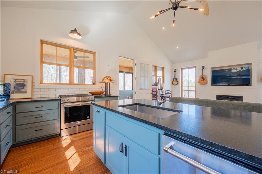 248 Cox Store Road Southwest Floyd, VA 24091 - Photo 17 of 50