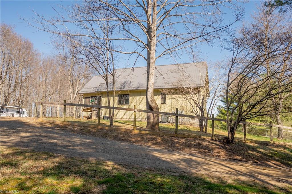 248 Cox Store Road Southwest Floyd, VA 24091 - Photo 32 of 50