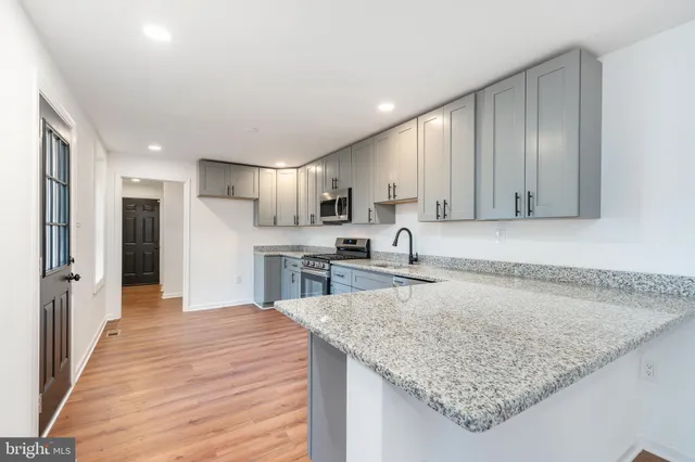 $2,600 | 32 East Elm Street, Norristown, PA 19401