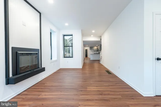 $2,600 | 32 East Elm Street, Norristown, PA 19401