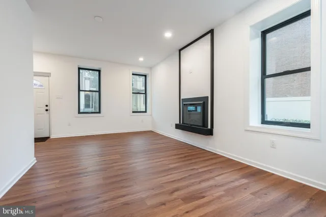 $2,600 | 32 East Elm Street, Norristown, PA 19401