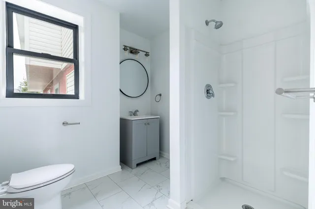 $2,600 | 32 East Elm Street, Norristown, PA 19401