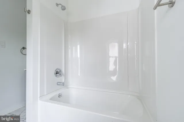 $2,600 | 32 East Elm Street, Norristown, PA 19401