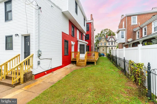 $2,600 | 32 East Elm Street, Norristown, PA 19401