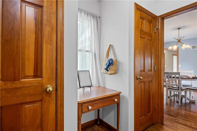 $590,000 | 15145 Lakeport Lane, Smithville, MO 64089