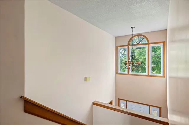 $590,000 | 15145 Lakeport Lane, Smithville, MO 64089