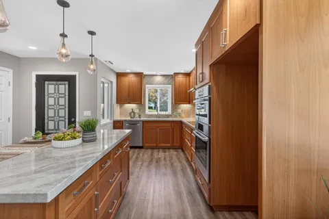 $525,000 | 1115 Meadow Gate Drive, Roseville, CA 95661