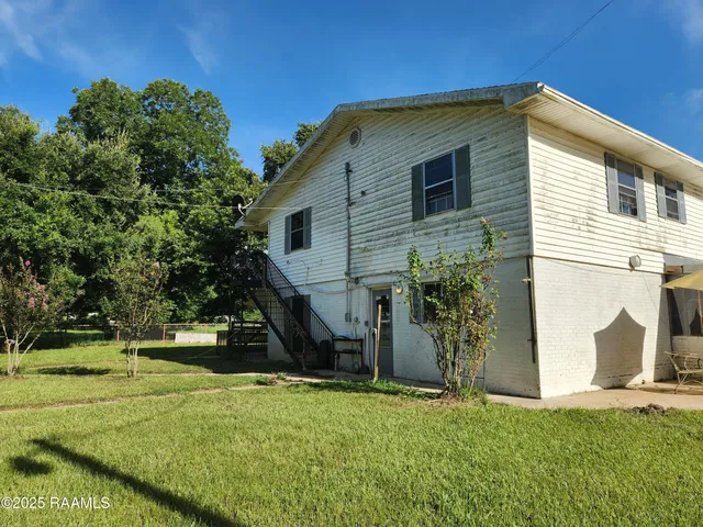$190,000 | 226 South Dossman Street, Ville Platte, LA 70586