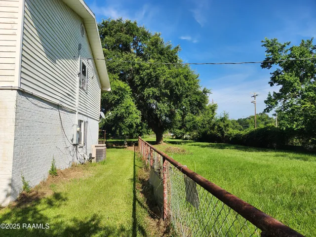 $190,000 | 226 South Dossman Street, Ville Platte, LA 70586