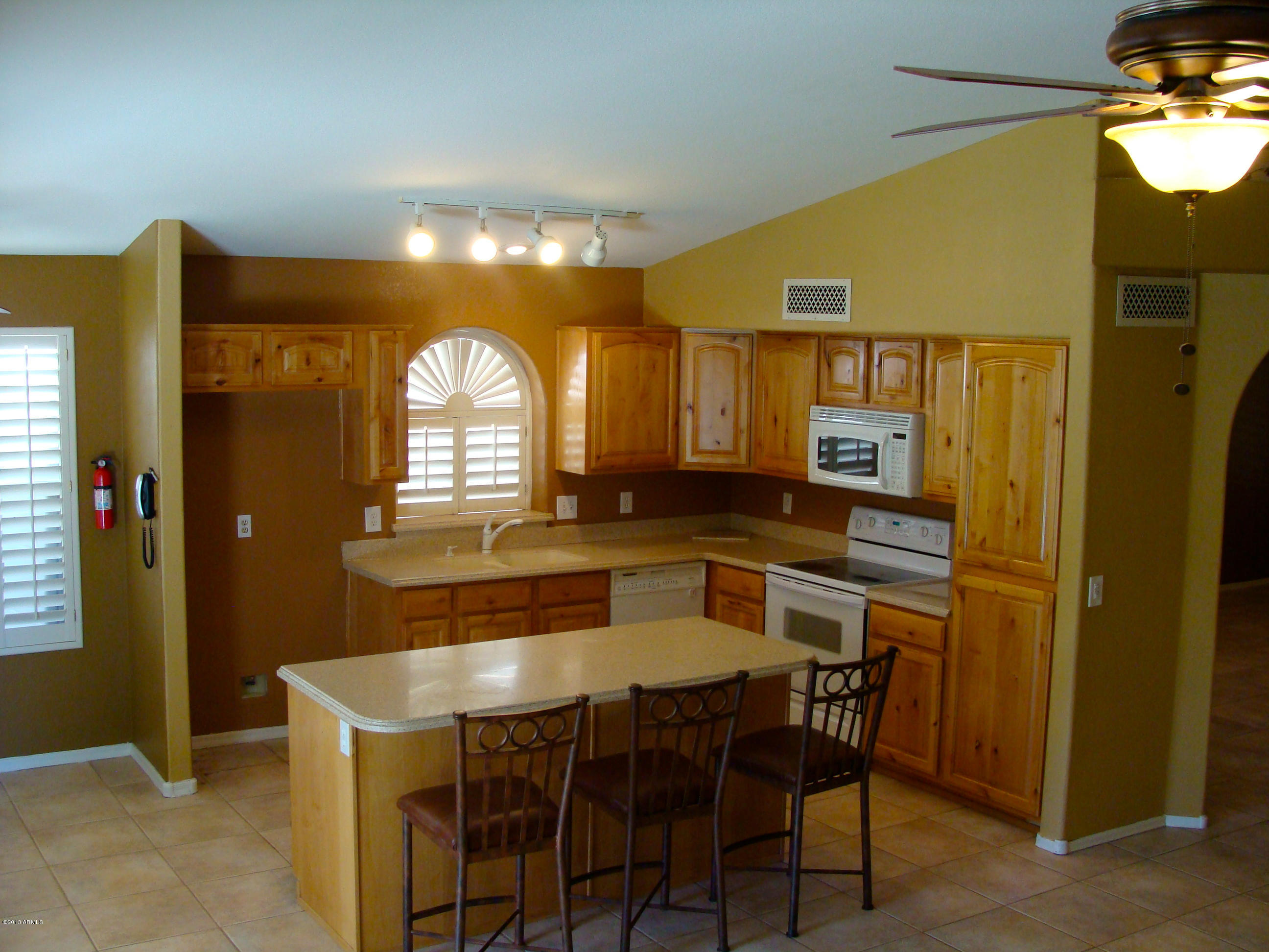 7634 West Boca Raton Road Peoria, AZ 85381 - Photo 12 of 26 DSC03405