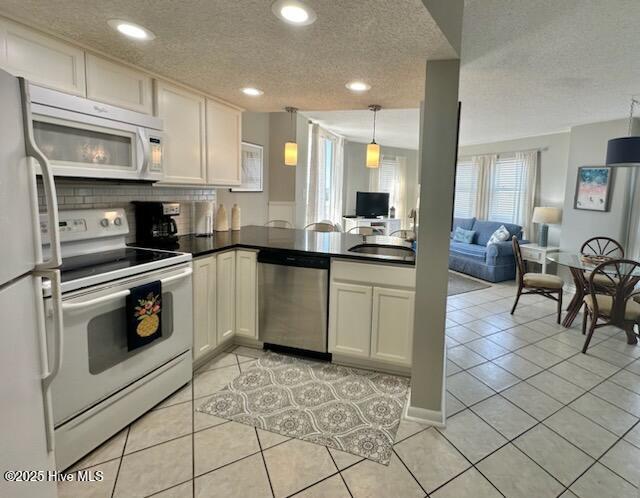 2000 New River Inlet Road, Unit 3101 North Topsail Beach, NC 28460 - Photo 3 of 50 Living area and Kitchen