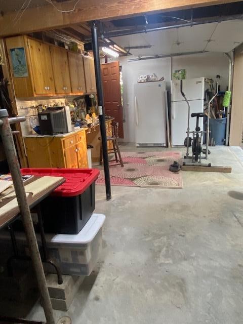 260 Deer Ridge Trail Ocoee, TN 37361 - Photo 69 of 72 a view of a room with gym equipment