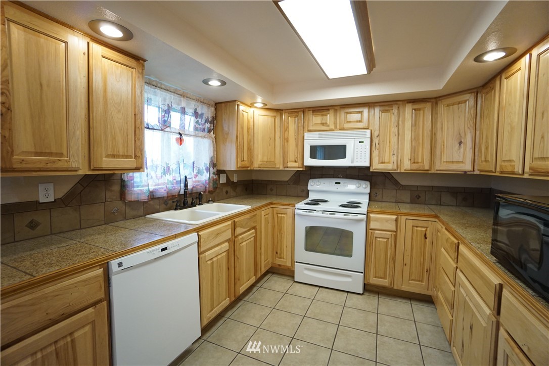 310 Statter Road Ephrata, WA 98823 - Photo 4 of 14