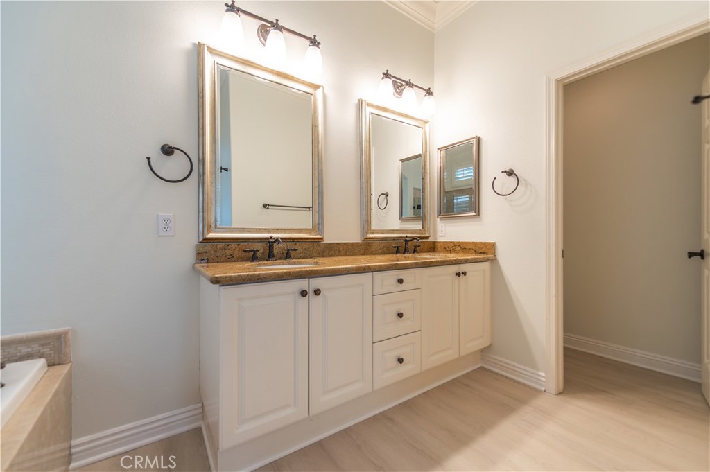58 Oakhurst Road Irvine, CA 92620 - Photo 26 of 32 Gallery Image 26