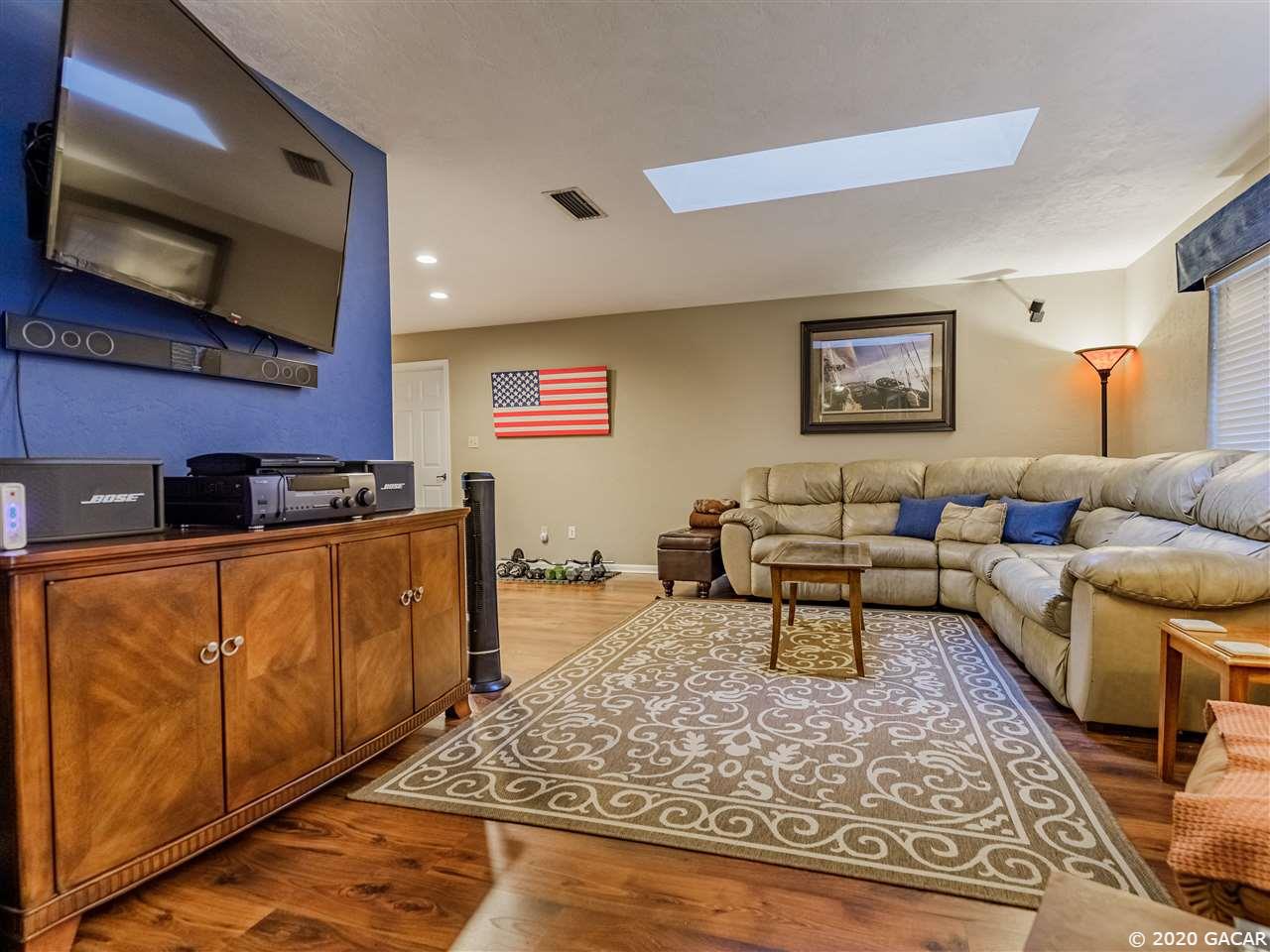 8000 Southwest 17th Place Gainesville, FL 32607 - Photo 3 of 24 Gallery Image 3